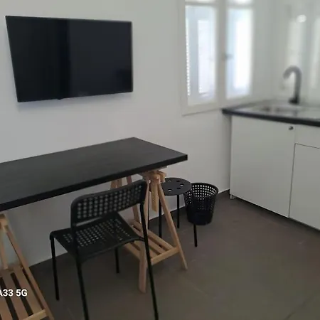2 At The Grey House Καλαμάτα