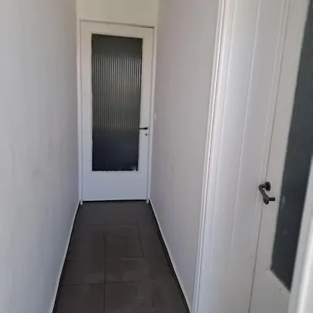 2 At The Grey House * Καλαμάτα